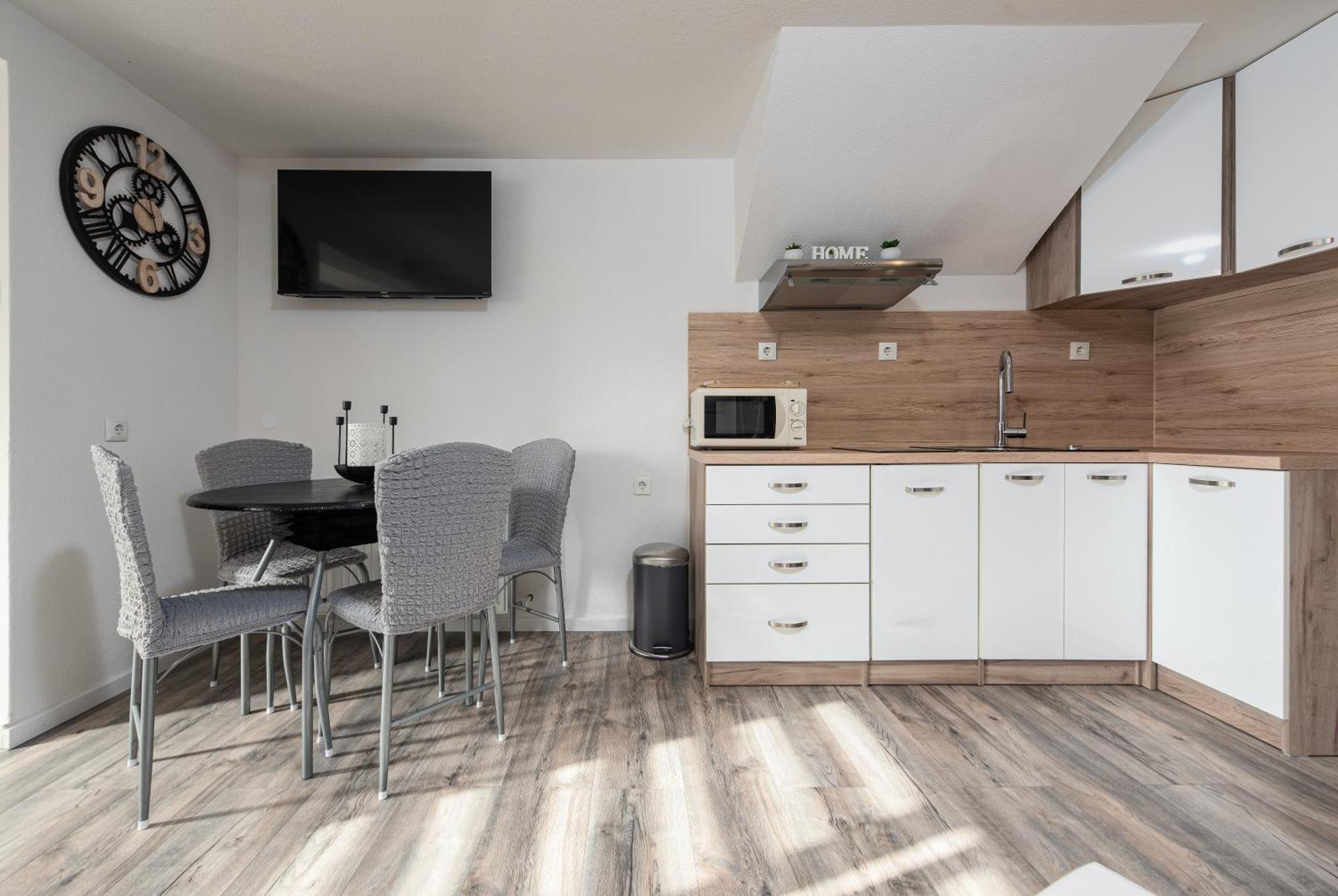 Nena Apartmani ヴィル エクステリア 写真