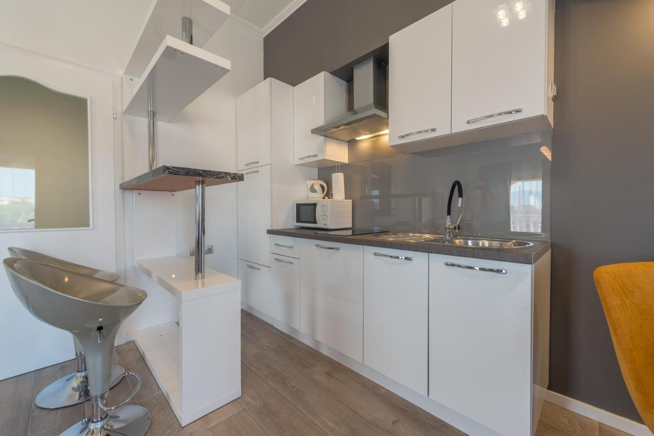 Nena Apartmani ヴィル エクステリア 写真
