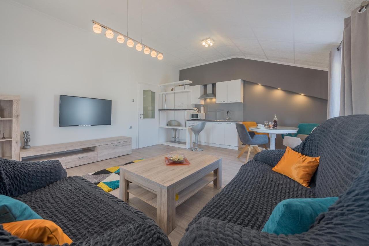 Nena Apartmani ヴィル エクステリア 写真