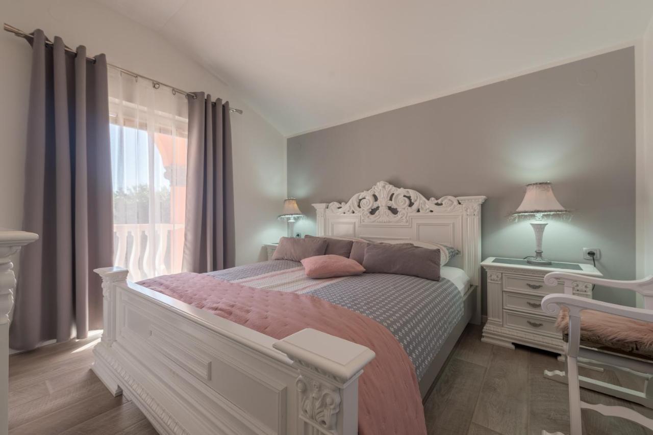 Nena Apartmani ヴィル エクステリア 写真
