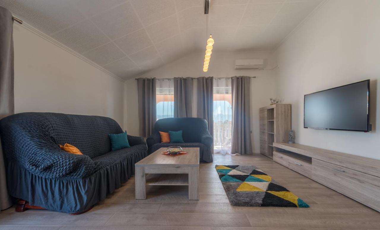 Nena Apartmani ヴィル エクステリア 写真